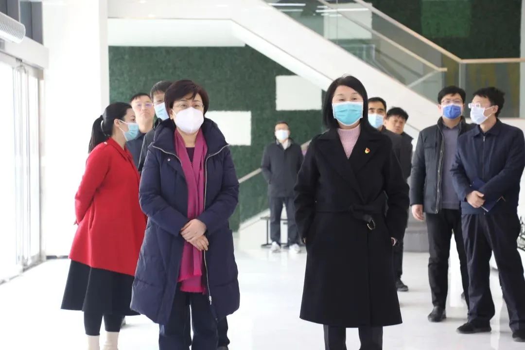 河南省科技廳黨組書記、廳長陳向平銀金達調研